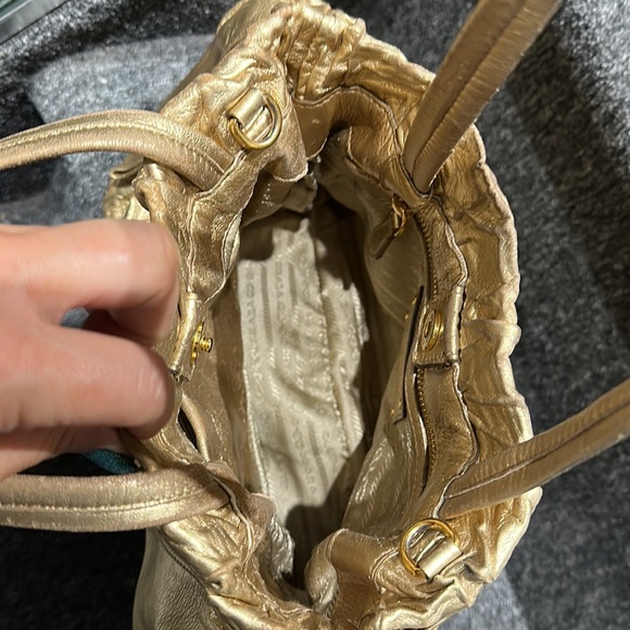 Prada gold leather bag with side bows! - Picture 9 of 17